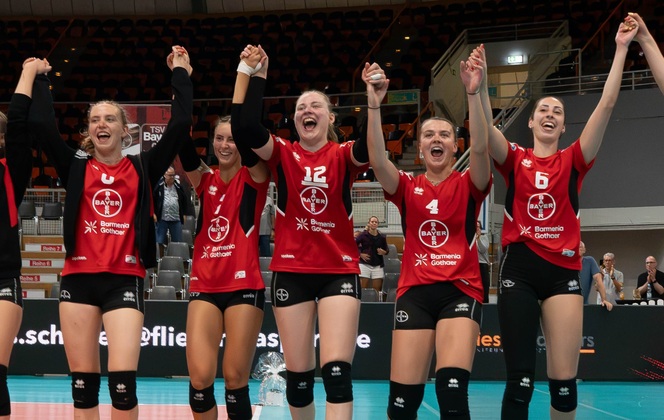 Sport Auto Plus beim Saisonauftakt der Bayer Volleys